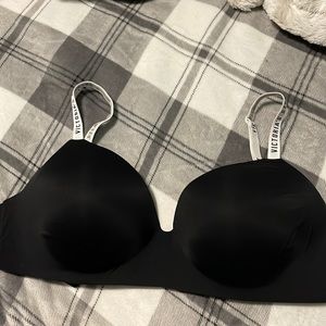 Victoria secret t-shirt lightly lined wireless bra 38DD excellent condition